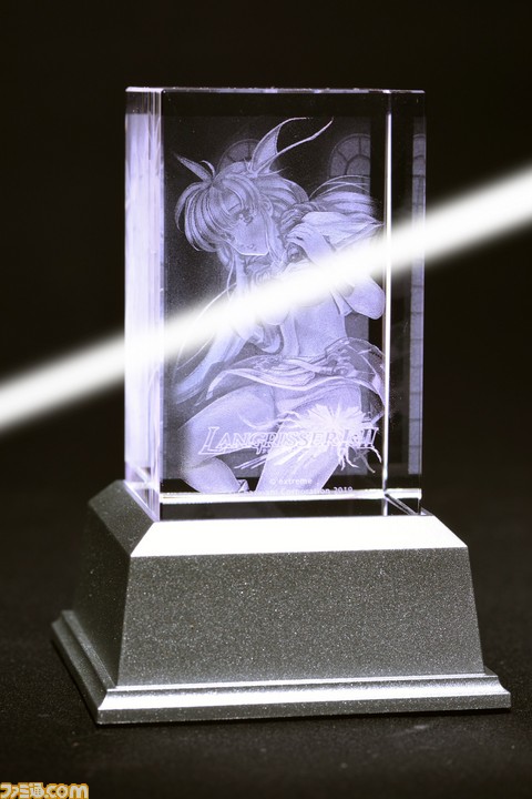 ラングリッサーi Ii 3dクリスタル リアナ のデザイン 実物サンプル写真が公開 タペストリーイラストよりも 何か が見えるように ファミ通 Com ラングリッサーi Ii 3dクリスタル リアナ のデザイン 実物サンプル写真が公開 タペストリーイラストよりも 何か が見えるように ファミ通 Com