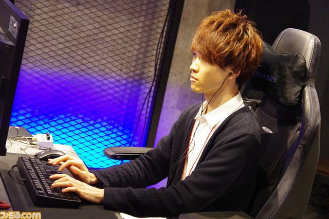 指先で殴り合おう タイピングesports大会 Realforce Typing Championship 18 がドラマティックすぎてほぼマンガ ファミ通 Com 指先で殴り合おう タイピングesports大会 Realforce Typing Championship 18 がドラマティックすぎてほぼマンガ ファミ通 Com