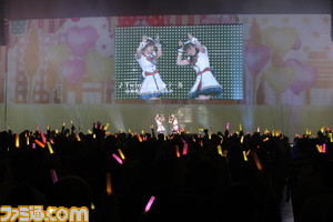 7周年を迎えたアイドルたちによる圧巻のステージ! 『アイマス シンデレラガールズ』“7th Anniversary Memorial STAGE!!”リポート_06