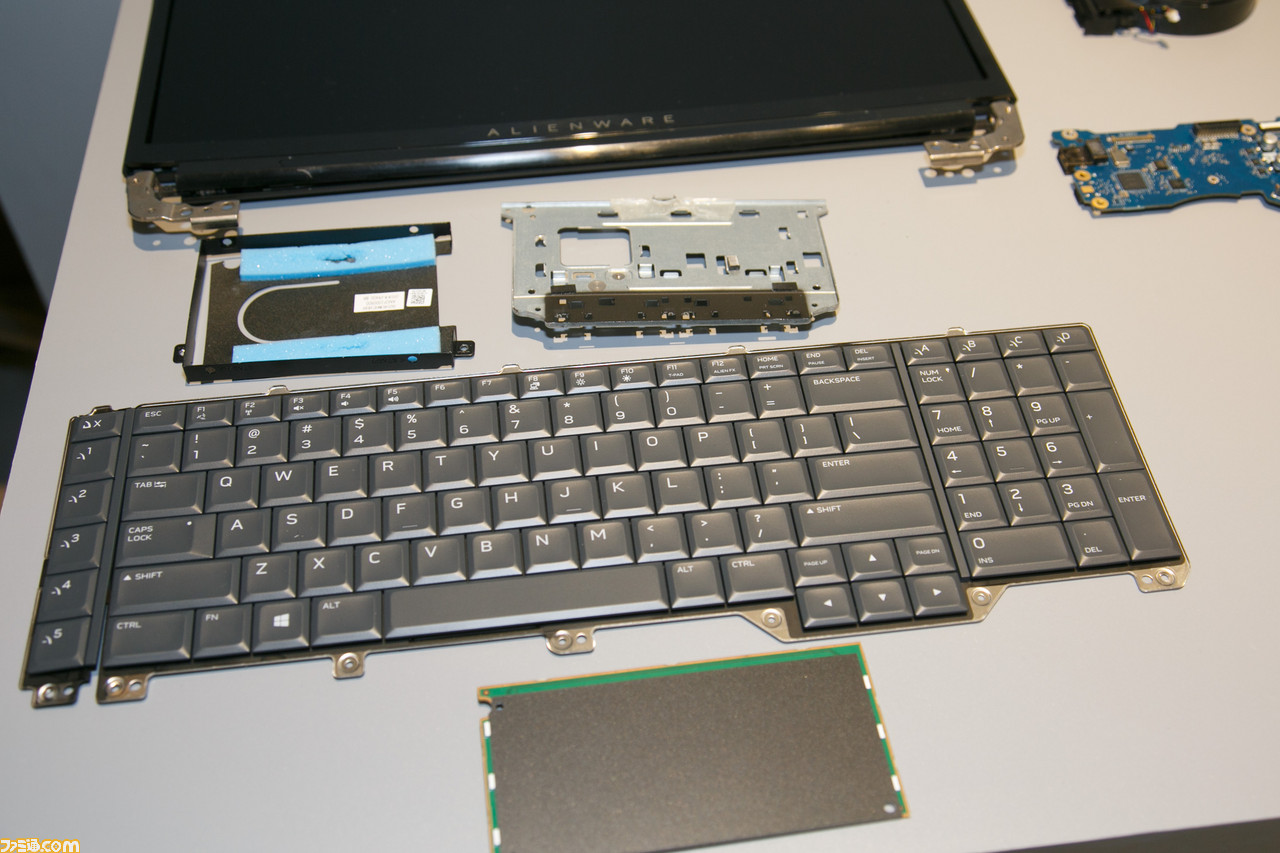 ALIENWARE、CPUとGPUを載せ替え可能なゲーミングノートPC“AREA ALIENWARE、CPUとGPUを載せ替え可能なゲーミングノートPC“AREA