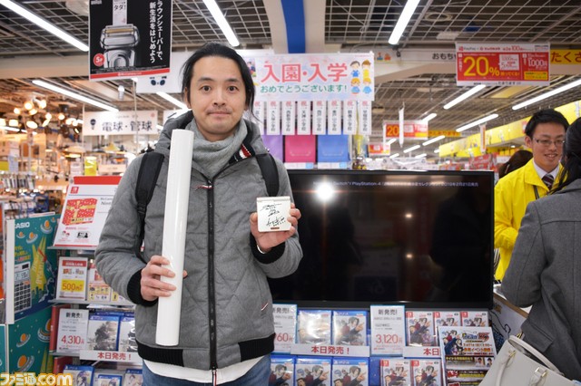 『逆転裁判123 成歩堂セレクション』発売記念イベントが開催! 江城Pのマスクが怪しく光るサイン会リポート&インタビュー_08