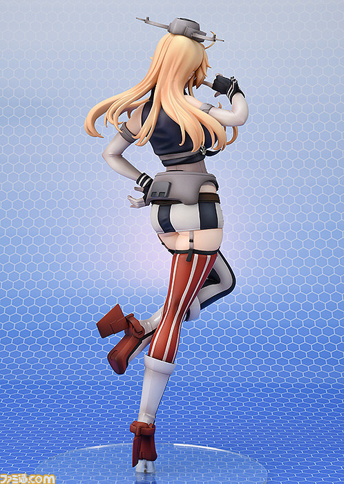 艦これ』“アイオワ”がキュートな目くばせのオリジナルポーズで
