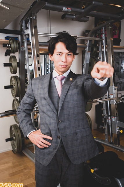 「『逆裁』が実務に役立つこともあるんです」――弁護士を志したきっかけは『逆転裁判』だった!? 話題の“筋肉弁護士”にモリモリインタビュー！_03