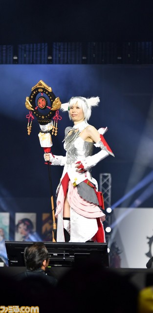 手作りの鎧や武器、LEDで光るギミックも!?　年々クオリティーが増していく『FFXIV』ファンフェスコスプレコンテストリポート！_01