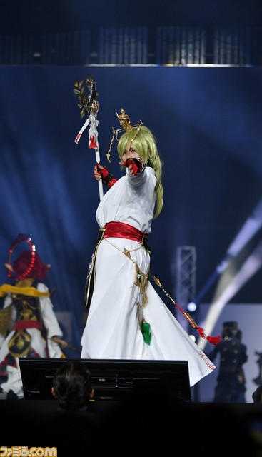 手作りの鎧や武器、LEDで光るギミックも!?　年々クオリティーが増していく『FFXIV』ファンフェスコスプレコンテストリポート！_24