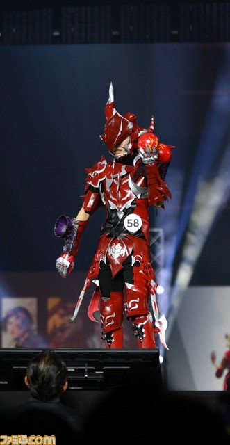 手作りの鎧や武器、LEDで光るギミックも!?　年々クオリティーが増していく『FFXIV』ファンフェスコスプレコンテストリポート！_43