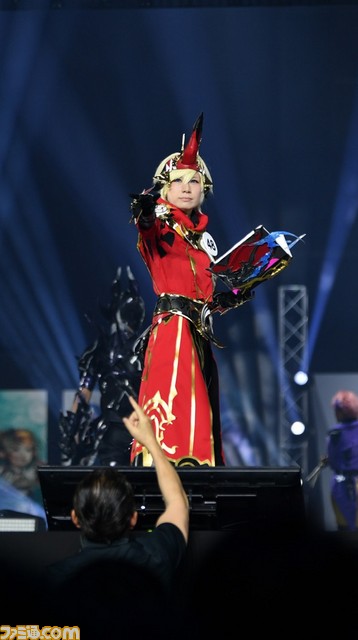 手作りの鎧や武器、LEDで光るギミックも!?　年々クオリティーが増していく『FFXIV』ファンフェスコスプレコンテストリポート！_39