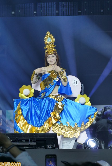 手作りの鎧や武器、LEDで光るギミックも!?　年々クオリティーが増していく『FFXIV』ファンフェスコスプレコンテストリポート！_07