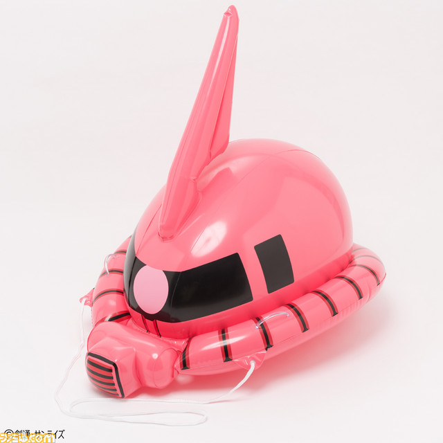 海やプールにザク襲来! 『ガンダム』の“シャア専用ザク”と“量産型ザク”をイメージした約100cmの浮輪が登場!_15