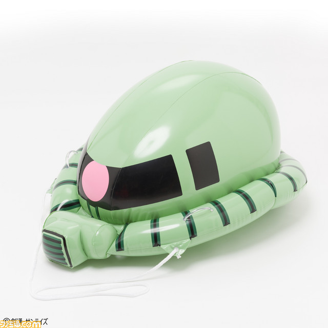 海やプールにザク襲来! 『ガンダム』の“シャア専用ザク”と“量産型ザク”をイメージした約100cmの浮輪が登場!_03