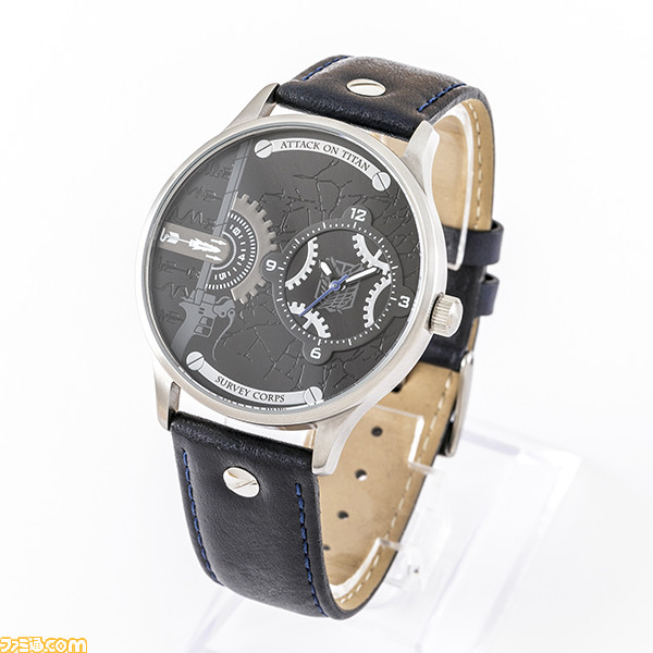 『進撃の巨人』エレン、リヴァイ、エルヴィンをイメージしたアウターやバックパック発売決定！ 購入すると描き下ろしイラストのブロマイドがプレゼント_01