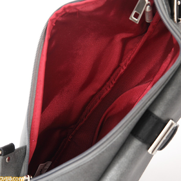 『デビル メイ クライ』ネロ、ダンテ、Vをイメージしたアウターや腕時計などのコラボアイテムが発売決定!_26