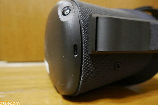 話題の“Oculus Quest”を開封。自由に動き回れるスタンドアローン型VRデバイスの商品構成と使用感をチェック_19