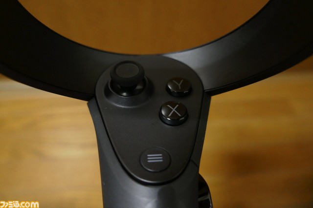 話題の“Oculus Quest”を開封。自由に動き回れるスタンドアローン型VRデバイスの商品構成と使用感をチェック_32