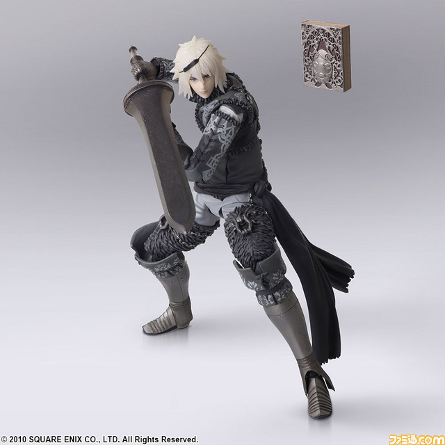 『ニーア レプリカント』ニーア&エミールのアクションフィギュア発売決定!白の書や両手剣など、付属品も充実_03