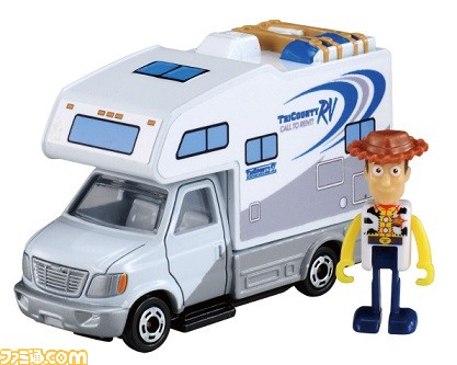 『トイ・ストーリー4』リアルサイズのバズ・ライトイヤーのフィギュアや劇中のセリフを話すトーキングフィギュアシリーズが発売決定_24