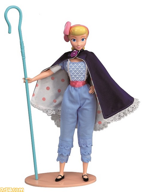 『トイ・ストーリー4』リアルサイズのバズ・ライトイヤーのフィギュアや劇中のセリフを話すトーキングフィギュアシリーズが発売決定_40