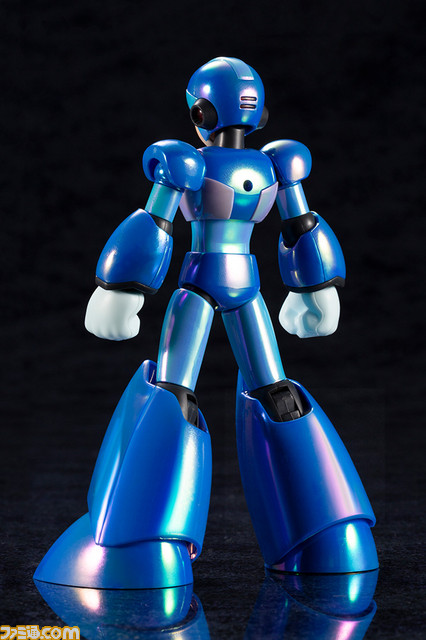 『ロックマンX』エネルギーチャージ時の“エックス”を再現した限定プラモデルが登場!_04
