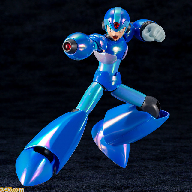 『ロックマンX』エネルギーチャージ時の“エックス”を再現した限定プラモデルが登場!_11