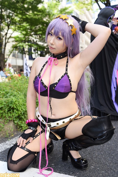 コスプレ　おしっこ パンツのズレあってこそ、副会長のコスプレでゴザルよ ...