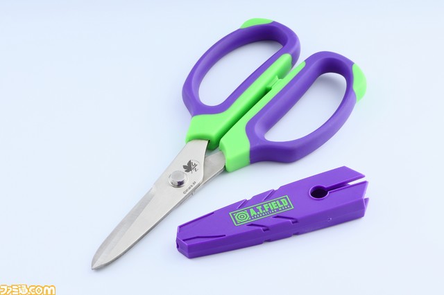 『エヴァンゲリオン』初号機と2号機モデルのハサミが登場！硬い素材も簡単に切れる驚異の切れ味_11