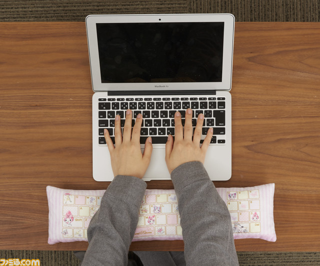 【かわいい】サンリオのクロミがPCクッションに! 抱っこしながらPC作業できるぬいぐるみの予約受付がスタート_05