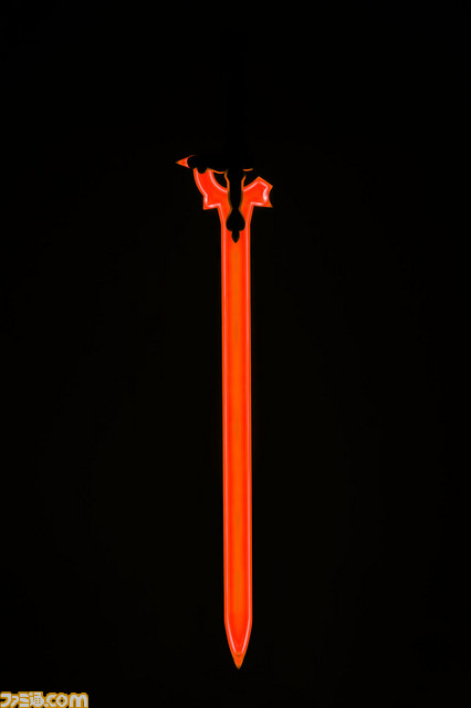 『SAO』キリトが使う片手剣“エリュシデータ”が原寸大で登場。動きによって6種類のソードスキルを再現可能で、価格は税込12万円!_07