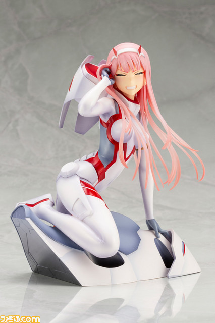 アニメ『ダーリン・イン・ザ・フランキス』より、ゼロツーのにっこり笑顔&限定カラーバージョンのフィギュアが再登場! _04