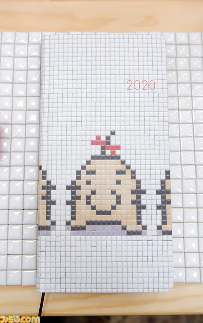 Mother2 年ほぼ日手帳が初展示 どせいさんのタイル絵がかわいい はじめてのほぼ日展示会 リポート カレーもうまい ゲーム エンタメ最新情報のファミ通 Com