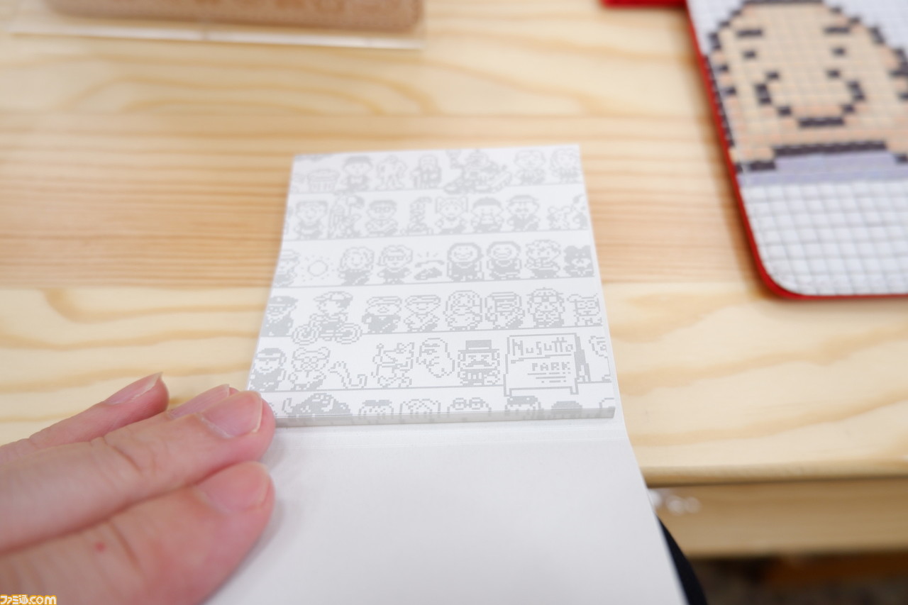MOTHER2』2020年ほぼ日手帳が初展示。どせいさんのタイル絵がかわいい