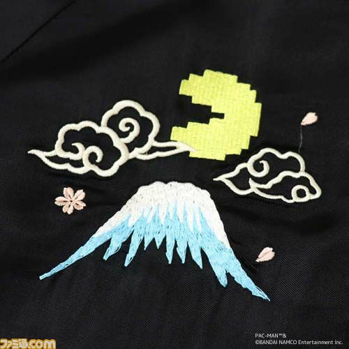 パックマン』スカジャンが新発売。日本地図とパックマンのマップ パックマン』スカジャンが新発売。日本地図とパックマンのマップ