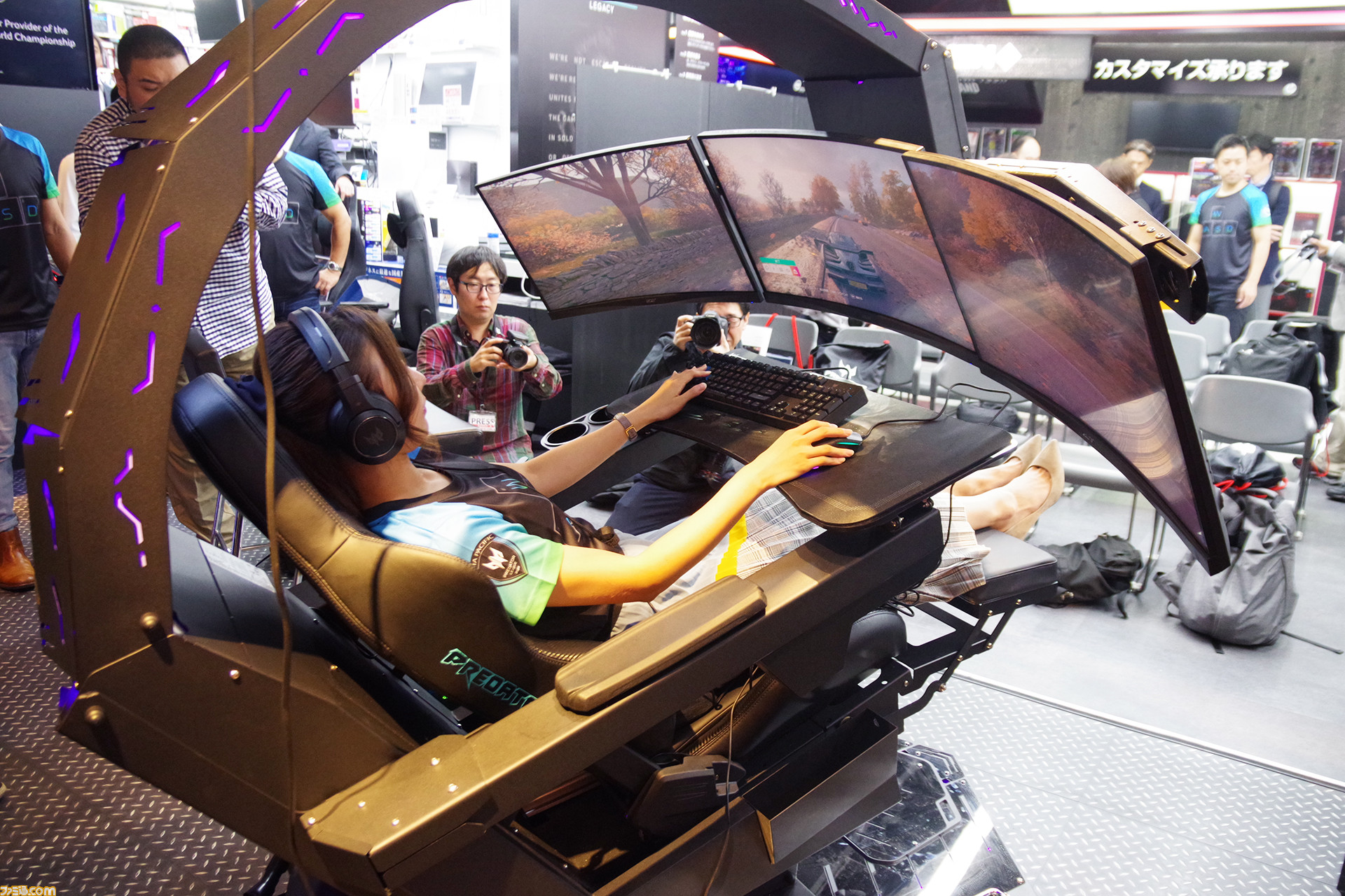 約350万円のゲーミングチェア『Predator Thronos』が発売。ボタン