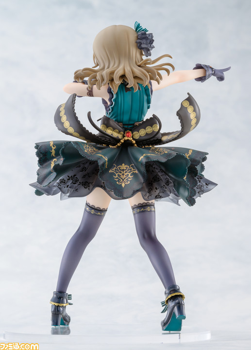 アイマス シンデレラガールズ 森久保乃々 の1 7スケールフィギュアが登場 限定ssrカード ギフト フォー アンサー をモチーフに迫力あるポージングで立体化 ファミ通 Com