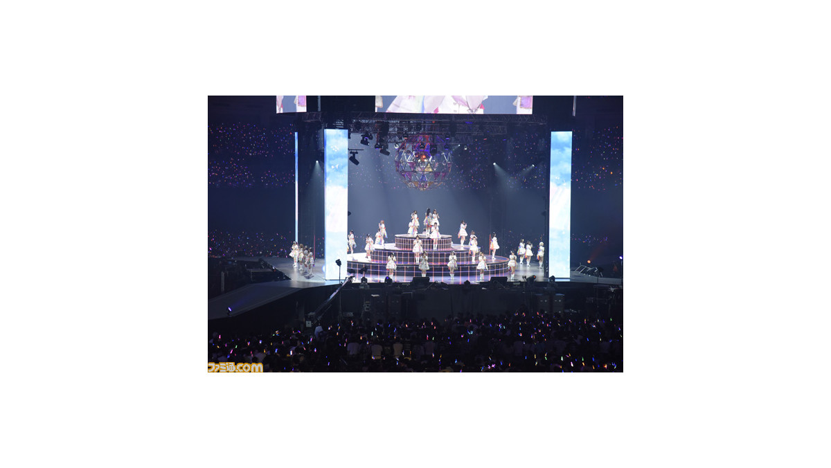 アイマス シンデレラガールズ Funky Dancing 名古屋公演 1日目リポート Dj Kooがサプライズ出演 初お披露目楽曲も多数でナゴヤドームが熱狂のダンスフロアーに ファミ通 Com アイマス シンデレラガールズ Funky Dancing 名古屋公演 1日目リポート Dj Kooがサプライズ出演 初お披露目楽曲も多数でナゴヤドームが熱狂のダンスフロアーに ファミ通 Com