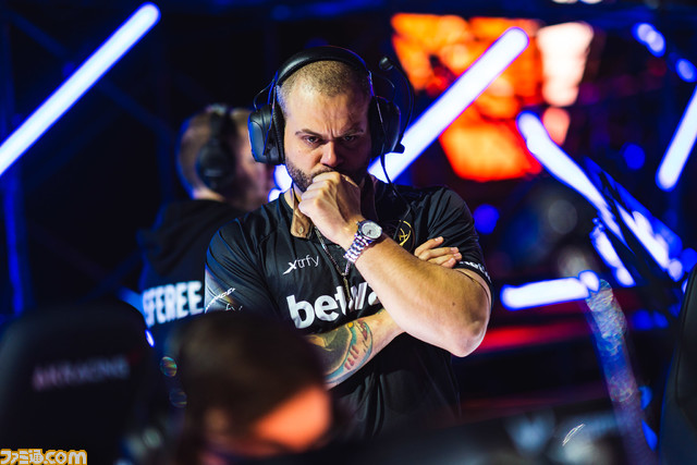 R6PL@Kirill_Photos191109-11563