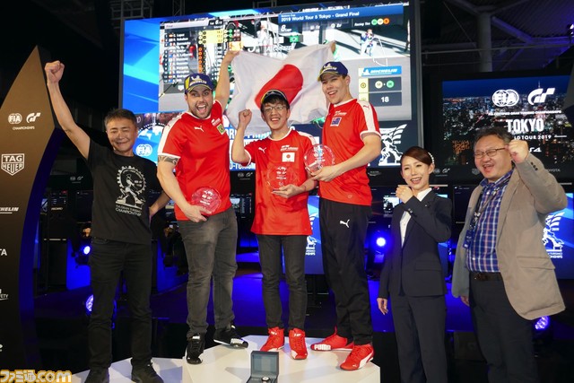 『グランツーリスモSPORT』のドライバーが世界自動車連盟（FIA）の表彰式に出席し、FIA公認世界チャンピオンのトロフィーを獲得！_09