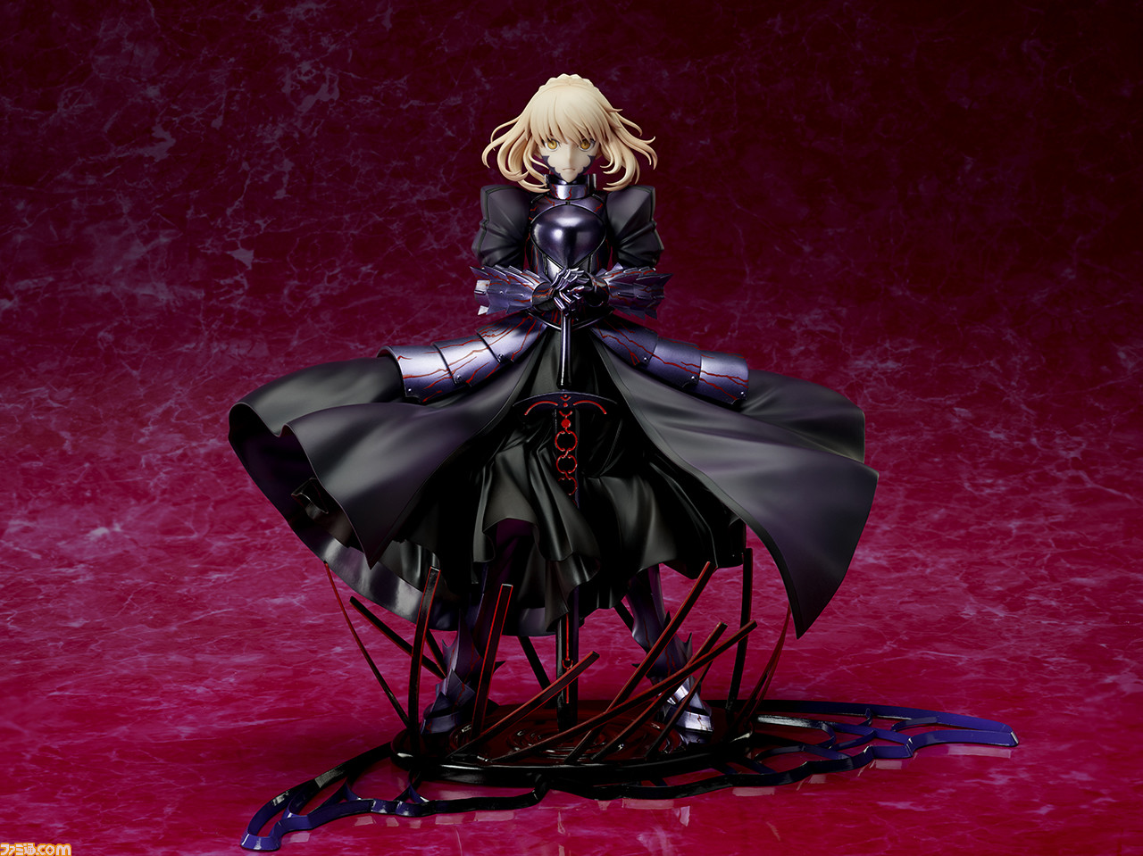 Fate Stay Night Heaven S Feel セイバーオルタ 漆黒の鎧に身を包むフィギュアが登場 ファミ通 Com