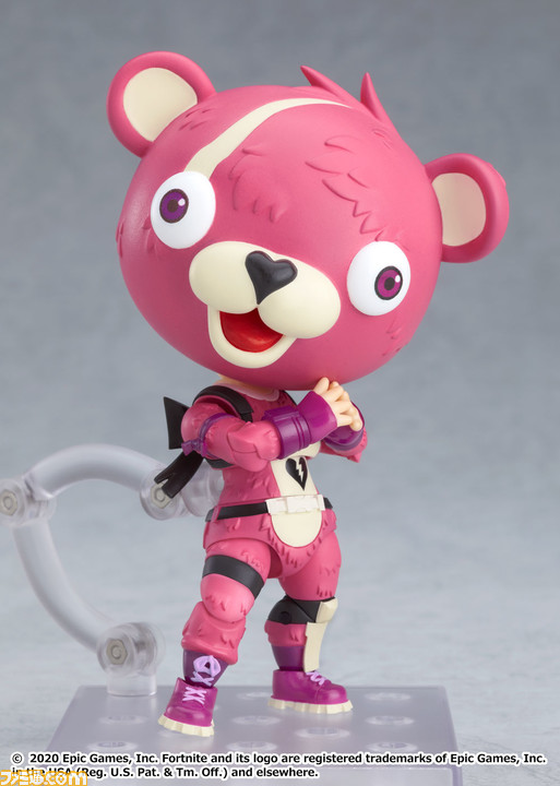 フォートナイト ピンクのクマちゃん がねんどろいど化 レインボースマッシュ で壁を壊すシーンも再現できちゃう ファミ通 Com