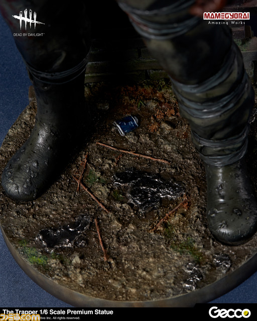 『Dead by Daylight』のトラッパーのスタチューがGeccoより発売決定! 世界観を身近に味わえるピンズとマグネットもお目見え_06