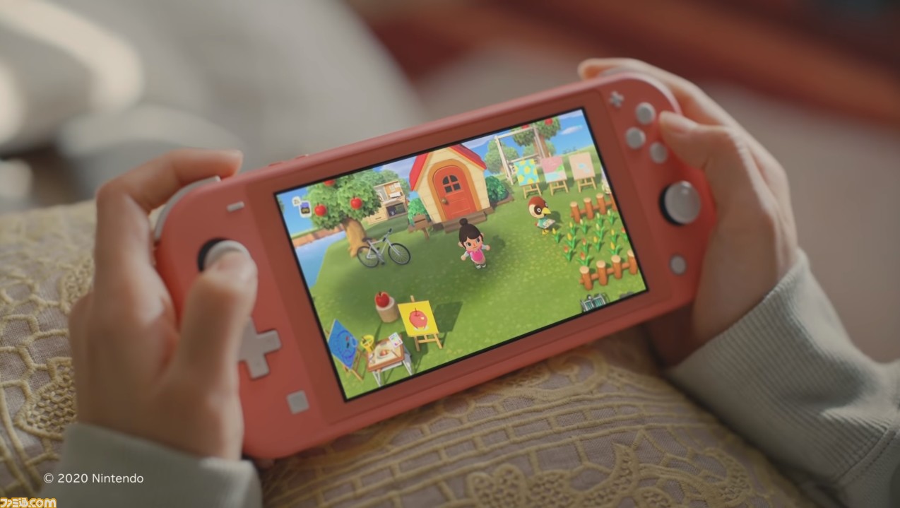 Nintendo Switch lite コーラル