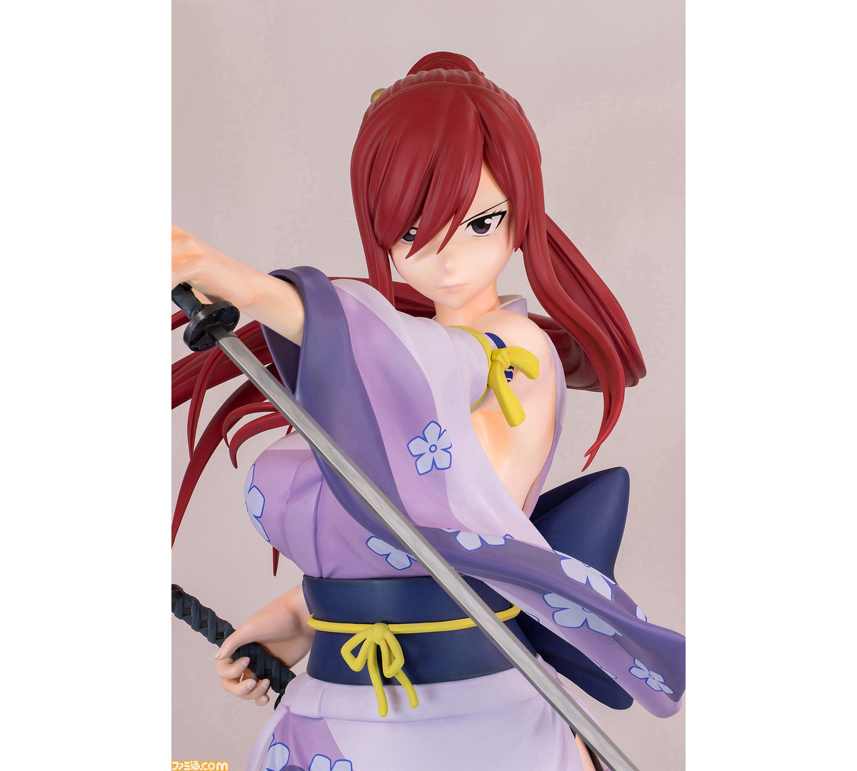 フェアリーテイル』“エルザ・スカーレット”の等身大フィギュアが フェアリーテイル』“エルザ・スカーレット”の等身大フィギュアが
