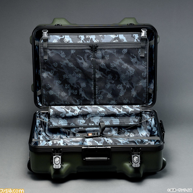 ジオン軍＆シャアモデルの本格キャリーケース発売決定！ 予約受付スタート_07