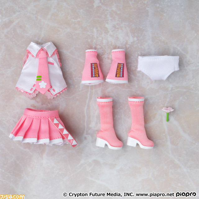 “桜ミク”がねんどろいどどーるとして登場! 洋服セットも同時展開で現在予約受付中_08