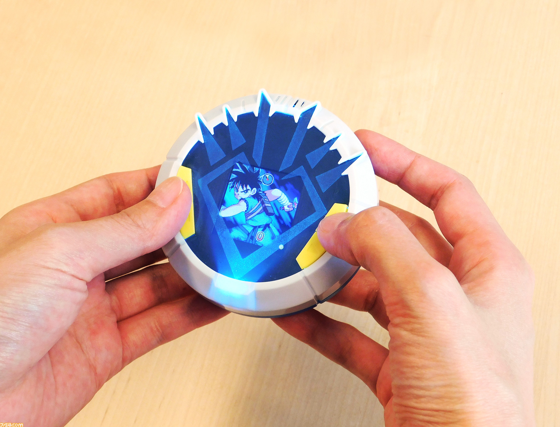 Amazon.co.jp: ドラゴンクエスト ダイの大冒険 かばんストラップ