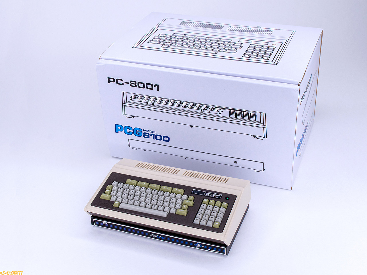 PasocomMini PC-8001 PCGセット”『スーパーギャラクシアン』など1980