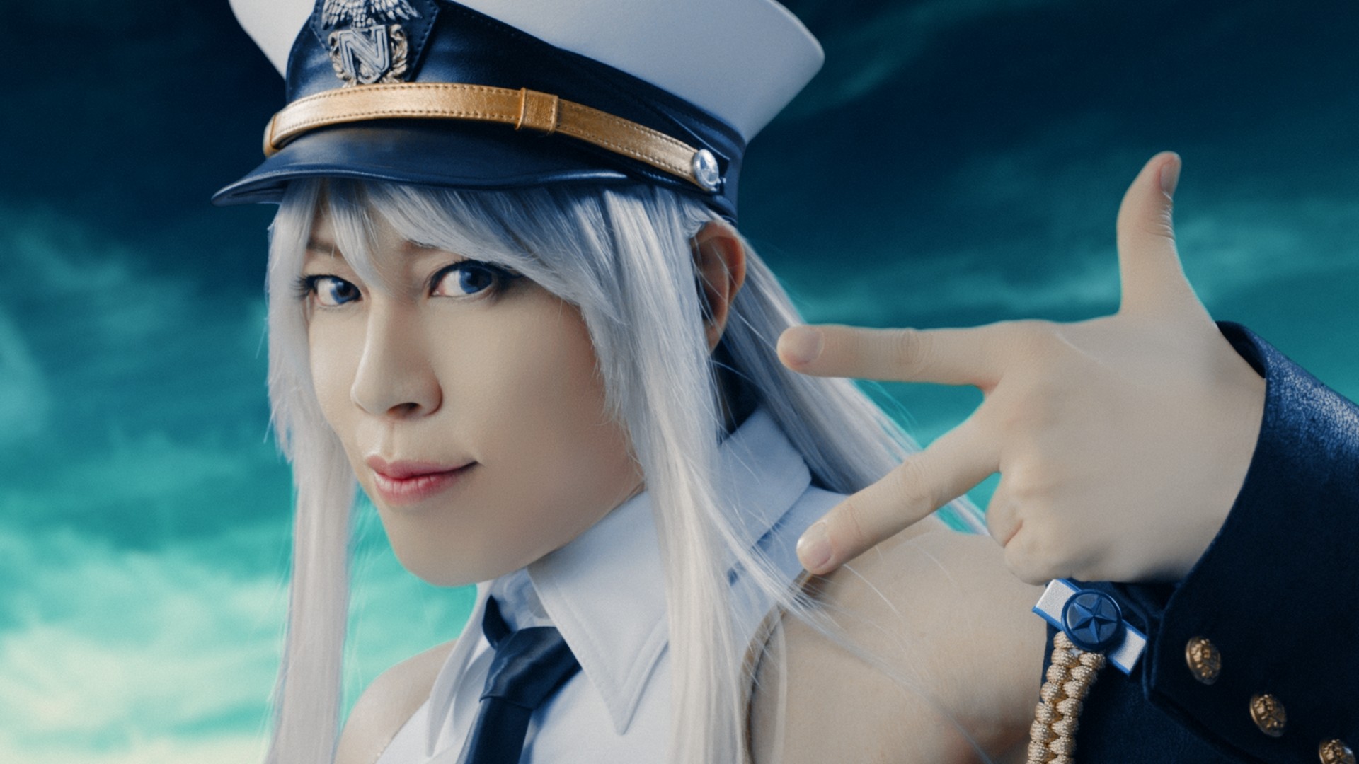 アズールレーン 誕生3周年記念新cmが公開 西川貴教さんが 海を駆ける美少女 に変身してシャウト ファミ通 Com