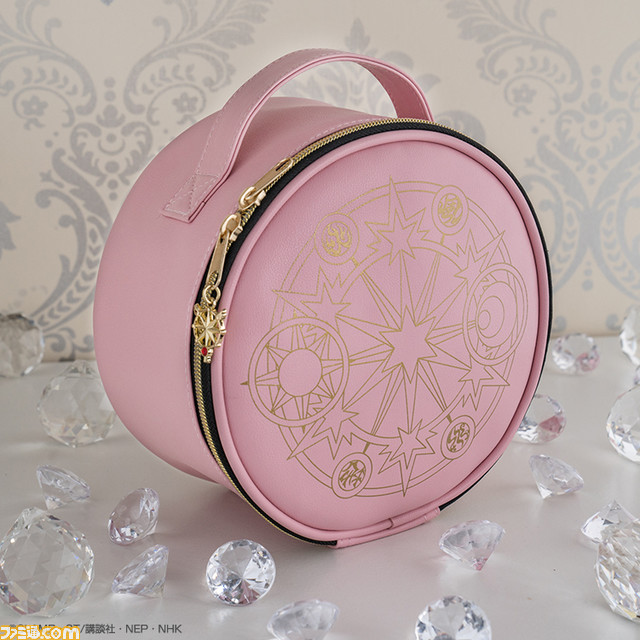 『カードキャプターさくら』一番チャームが本日（10/31）発売。歴代コスチュームや魔法カードがモチーフ