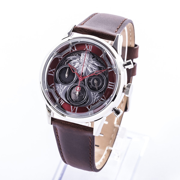 『アサシン クリード』シリーズのコラボグッズが初登場。エツィオをイメージした腕時計、アウター、バッグの全3種