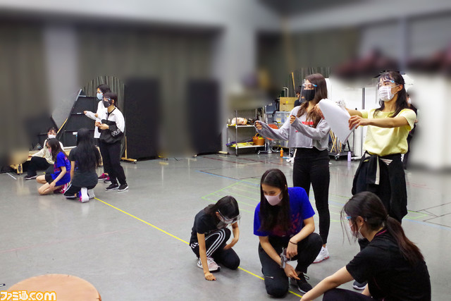 『新サクラ大戦 the Stage』稽古場リポート。女性だけの舞台でくり広げられる、殺陣とダンスと歌と演技のフルコース!