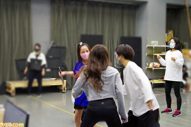 『新サクラ大戦 the Stage』稽古場リポート。女性だけの舞台でくり広げられる、殺陣とダンスと歌と演技のフルコース!